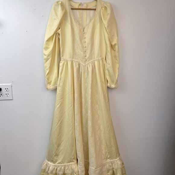 Vintage Dresses & Skirts - Vintage 70s yellow prairie cottage maxi dress